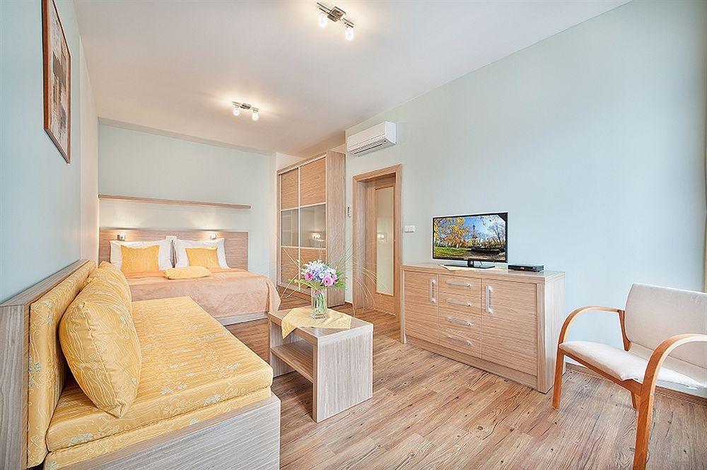Anděl Apartments Praha Bagian luar foto