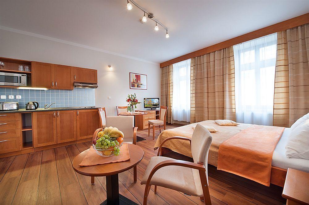 Anděl Apartments Praha Bagian luar foto