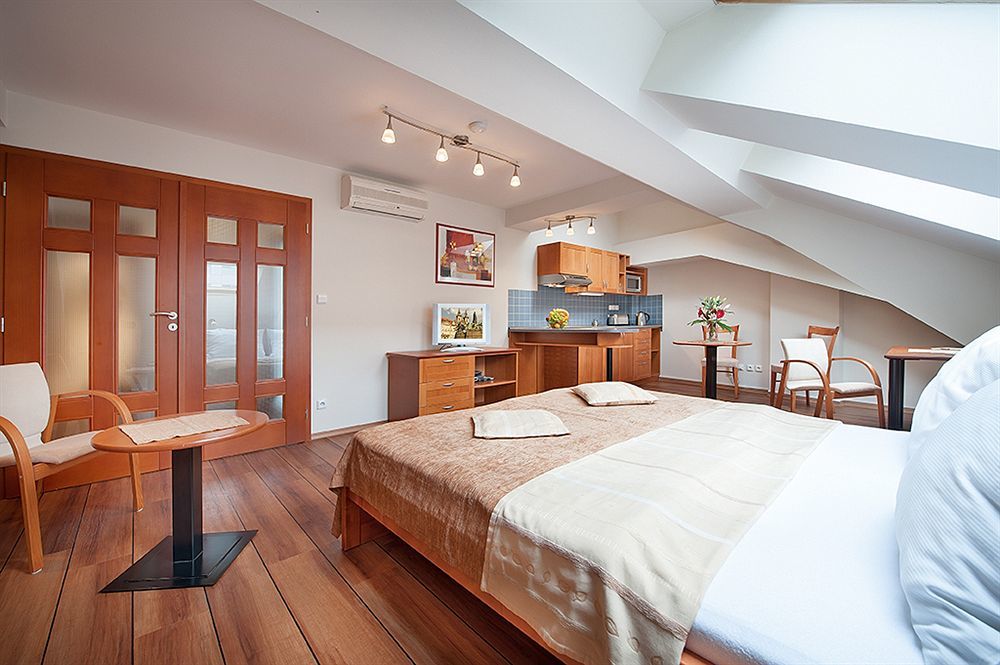 Anděl Apartments Praha Bagian luar foto
