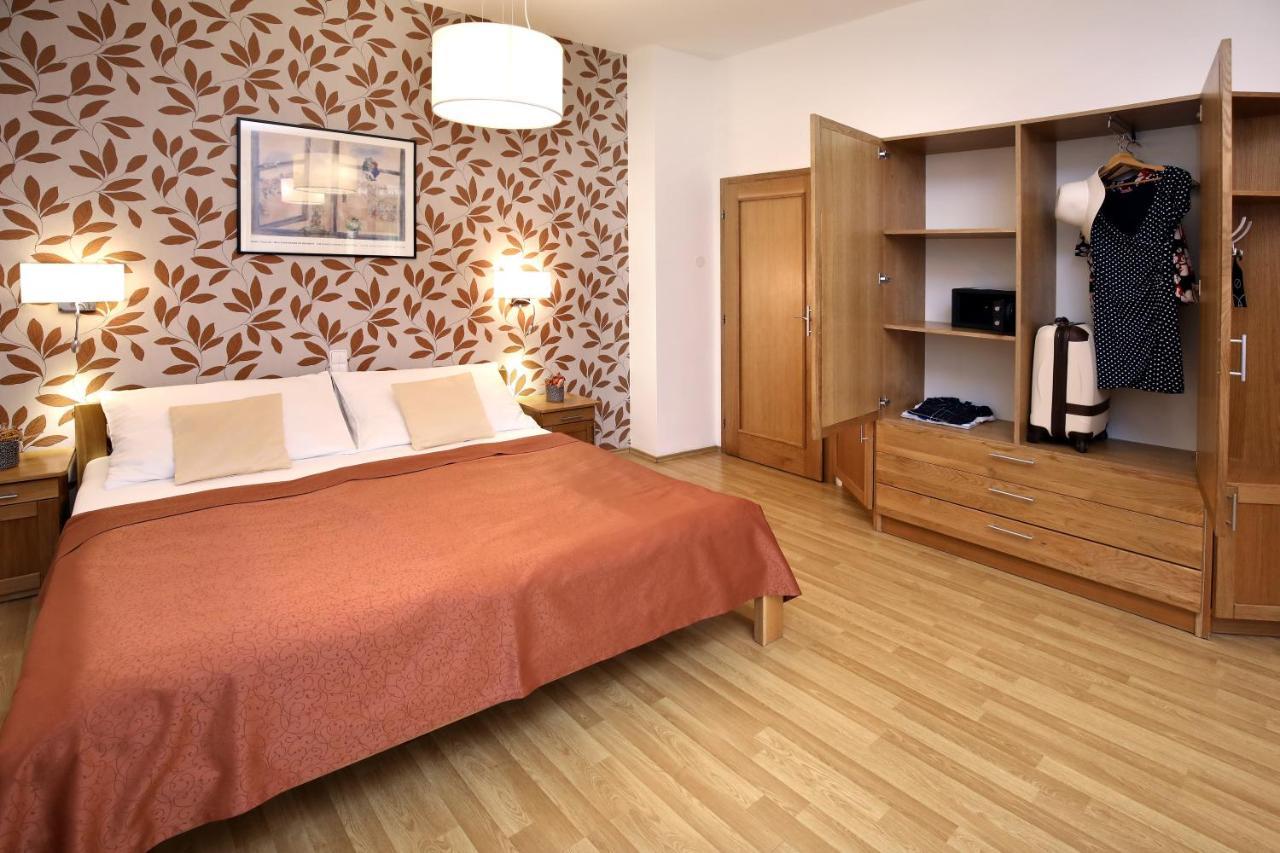 Anděl Apartments Praha Bagian luar foto
