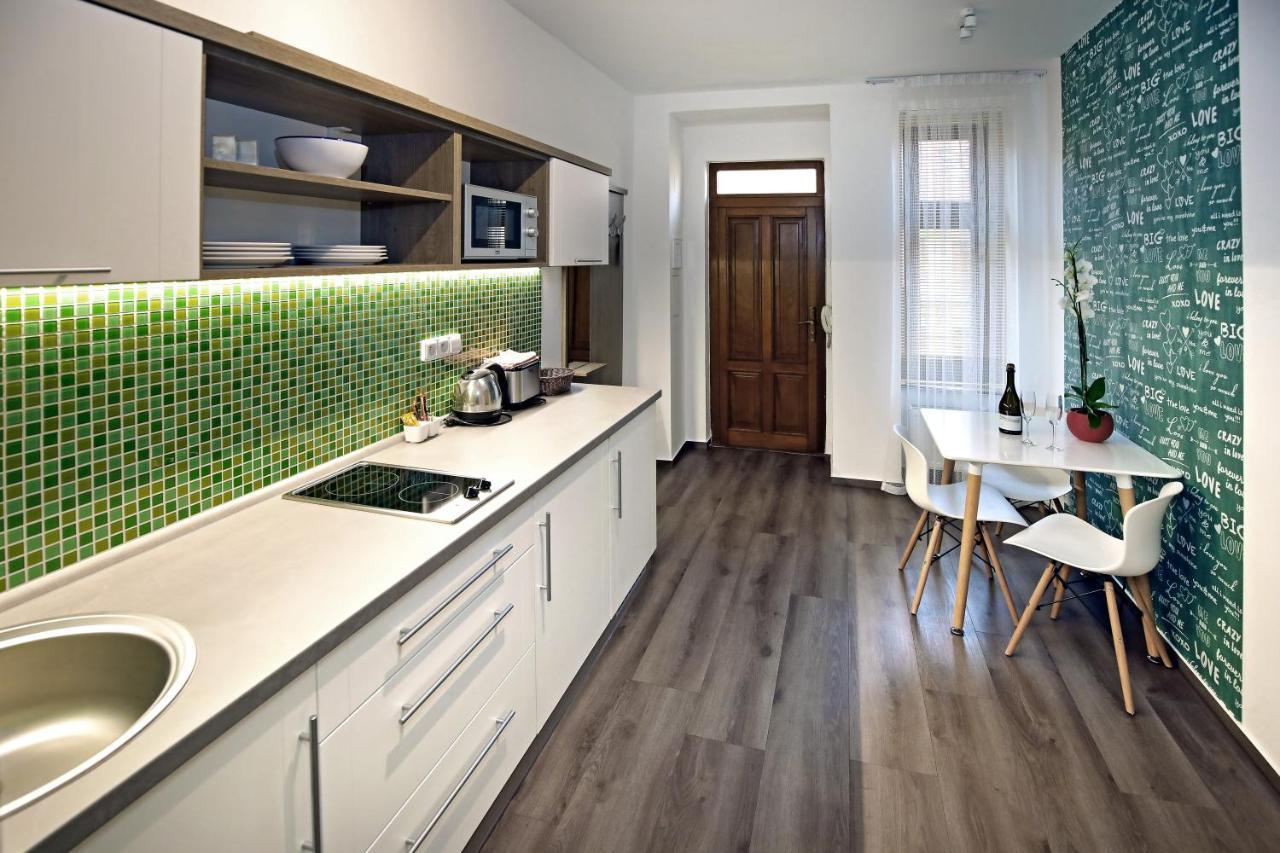 Anděl Apartments Praha Bagian luar foto